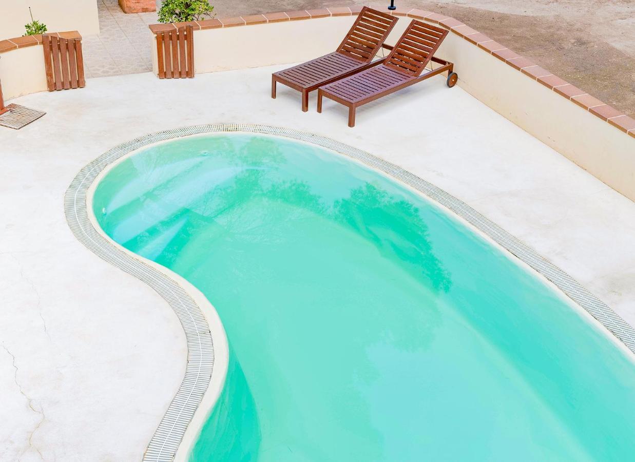 Apartamentos El Pino - Formentera Break 埃斯卡洛 外观 照片