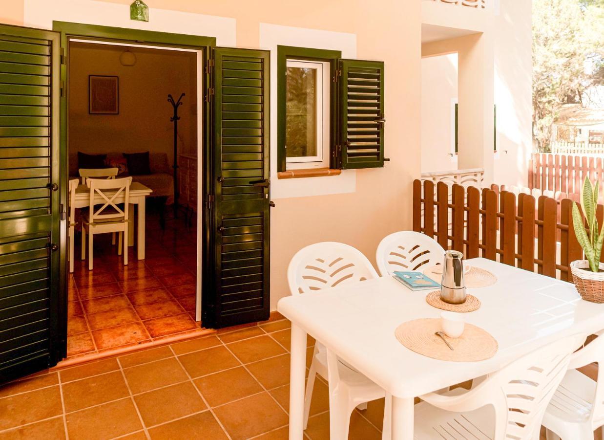 Apartamentos El Pino - Formentera Break 埃斯卡洛 外观 照片