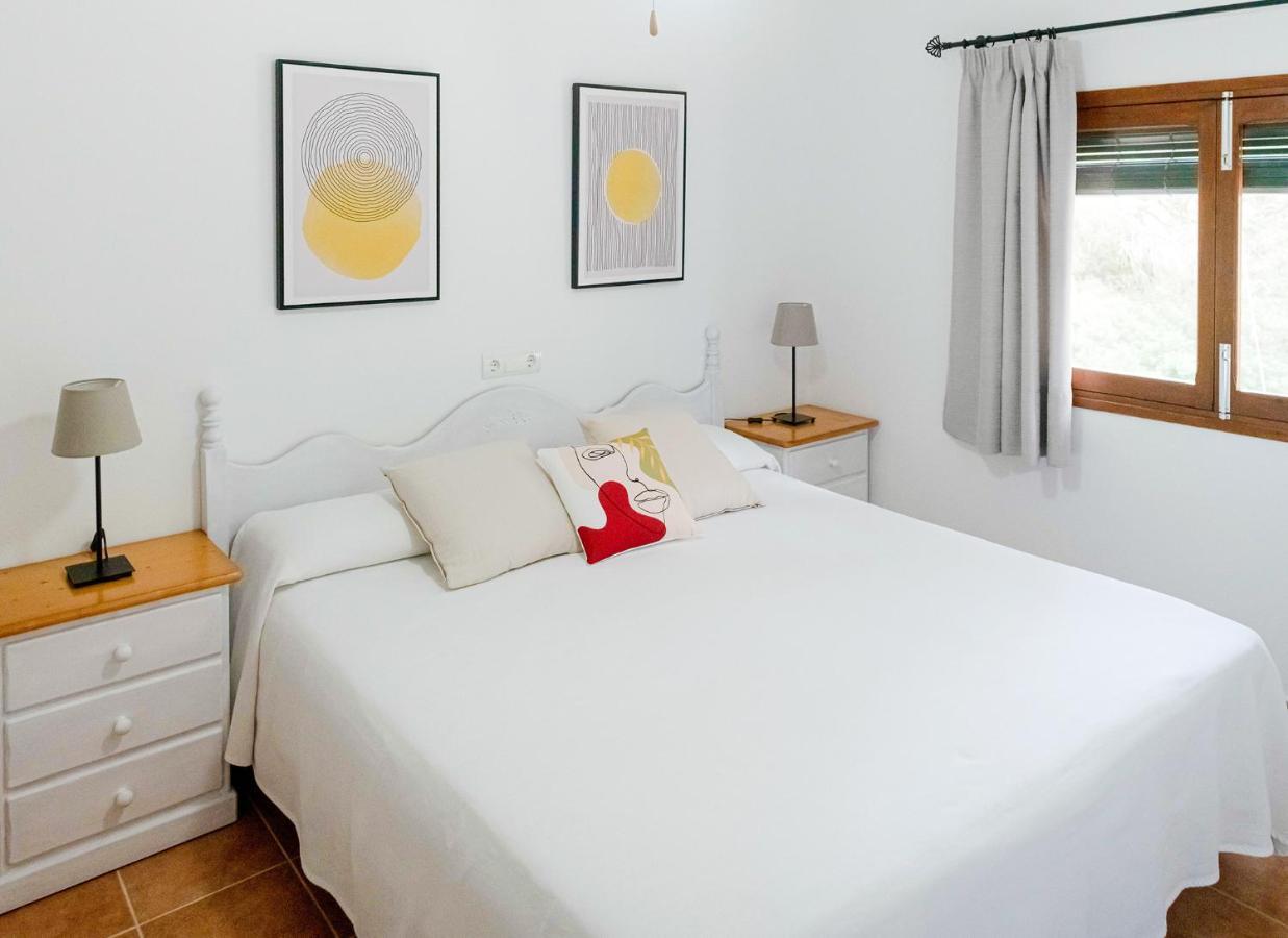 Apartamentos El Pino - Formentera Break 埃斯卡洛 外观 照片
